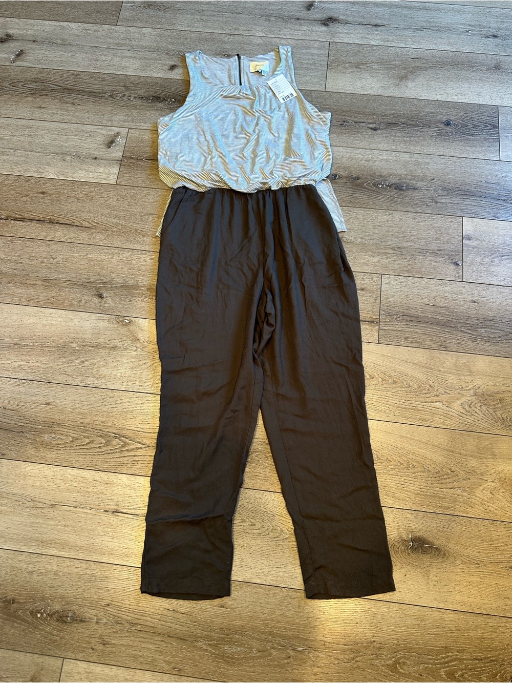 elevenses Two-Tone Sleeveless Jumpsuit in Light Gray and Black